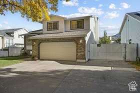 Photo 3 for 330 W Meadowbrook Dr