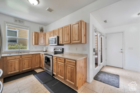 Photo 6 for 4911 W Calton Ln