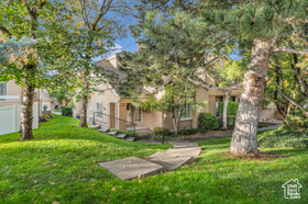 Photo 3 for 2384 E Summerspring Ln