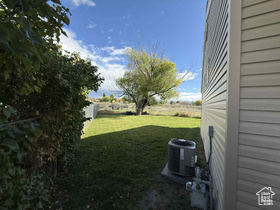 Photo 2 for 688 Birch Cir