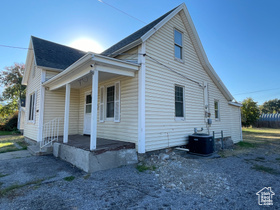 Photo 3 for 426 E 200 South