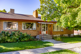 Photo 2 for 636 E 2nd Ave
