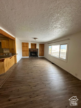 Photo 4 for 155 N Main St