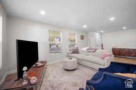 Photo 5 for 1062 W Foxglove Dr #118