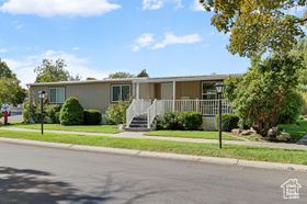 Photo 2 for 1062 W Foxglove Dr #118