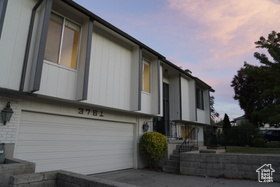 Photo 2 for 3761 S Oxford Way