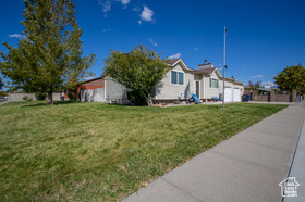 Photo 2 for 4468 W Tidwell St