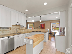Photo 4 for 1056 E Elgin Ave