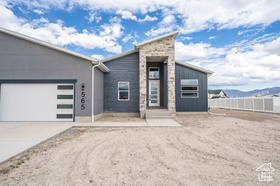 Photo 4 for 565 E Otto Ln #421
