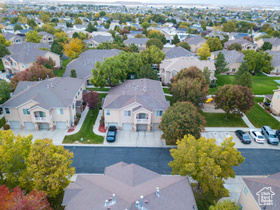 Photo 3 for 6920 W Ashby Way