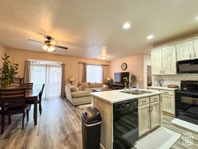 Photo 6 for 6920 W Ashby Way