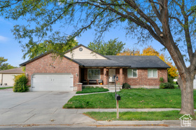 Photo 1 for 9776 S Amberwood Cir
