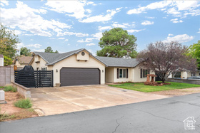 Photo 2 for 1660 Evergreen Dr