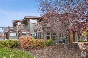 Photo 3 for 6296 N Park Ln #13