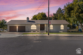 Photo 2 for 501 Southwest St