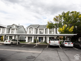 Photo 1 for 475 N Redwood Rd #30