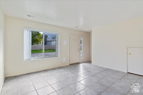 Photo 2 for 947 Canyon Rd #15