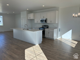 Photo 6 for 589 W 1810 North #66