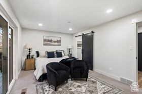 Photo 4 for 747 Woodridge Dr