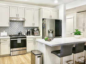 Photo 4 for 8355 S Sky Mirror Ln #M101