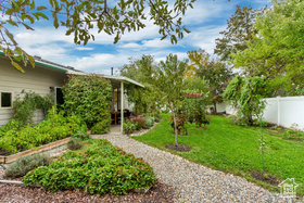 Photo 4 for 3503 W Paiute Dr