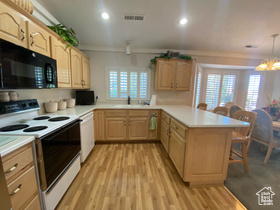 Photo 6 for 2105 S Balboa Way #15