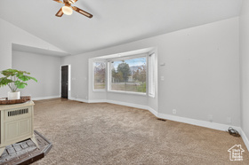 Photo 4 for 221 N Center St