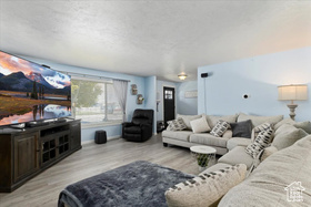 Photo 5 for 698 N Brook Ave