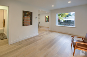 Photo 4 for 2466 S Fillmore Ave