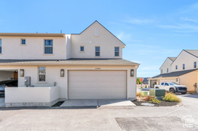 Photo 2 for 5627 W Abbey Ln #27