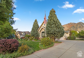 Photo 3 for 909 S Ridge Ln