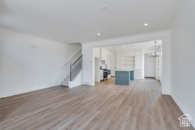 Photo 5 for 5642 W Hawthorn Ln #11