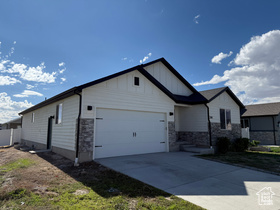 Photo 1 for 2314 E Weeping Willow Way
