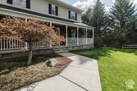 Photo 2 for 770 Orchard Dr
