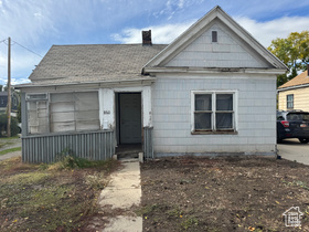 Photo 4 for 860 S Lake St