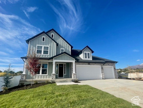 Photo 2 for 1251 E Larkspur Way
