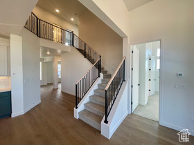 Photo 3 for 1251 E Larkspur Way