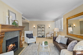 Photo 4 for 241 N Vine St #707E