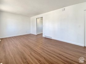Photo 3 for 1133 Laytona Dr