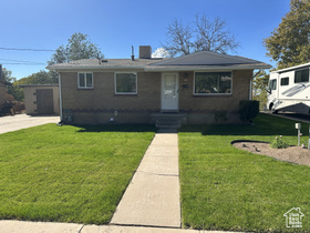 Photo 2 for 131 N Terrace Dr