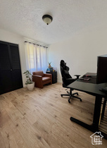 Photo 6 for 5628 Oakwood Ct