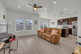 Photo 3 for 4536 E Hurstbourne Dr