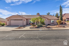 Photo 3 for 665 N Dusk Dr