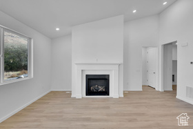 Photo 4 for 8674 N Halloran Ct #1327