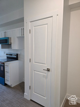 Photo 4 for 2085 N Main St #202