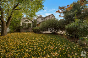 Photo 3 for 1416 E Farm Meadow Ln