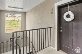Photo 4 for 1816 W Eaglewood Dr #301