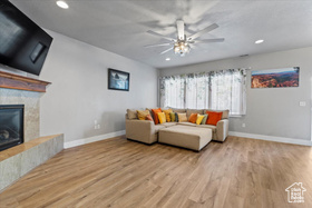 Photo 4 for 1323 N Silvercrest Dr