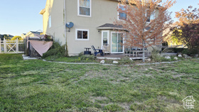 Photo 3 for 1767 W Country Bend Rd