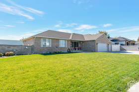 Photo 3 for 2439 W Bridle Oak Dr